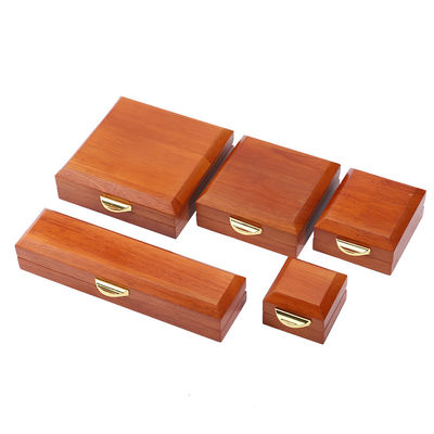 Handmade Rectangle Custom Logo Kotak Perhiasan Kayu Untuk Gelang Kalung Ring Set