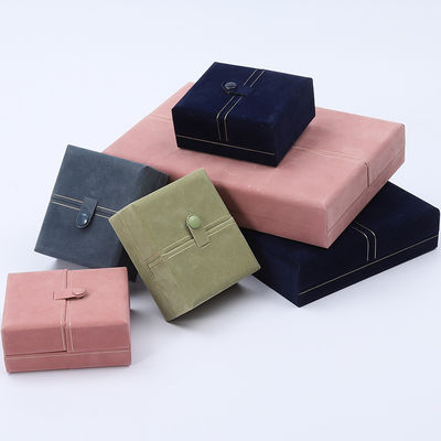 Multi-fungsi Custom Branded Velvet Perhiasan Case Packaging Dengan Penutupan Tombol