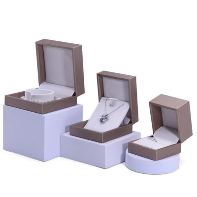 Khaki Brush Finishing Perhiasan Kulit Palsu Kemasan Mewah Kotak Set Velvet Lining
