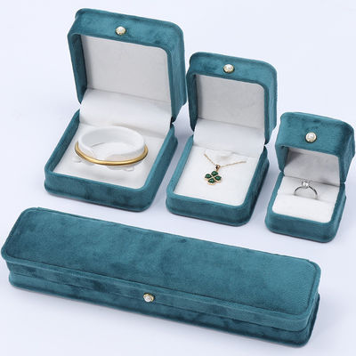 Beli Deluxe Peacock Green Soft Velvet Perhiasan Packaging Box Set dengan Ornamen Mutiara online manufacture