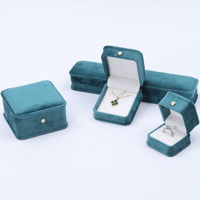 Grosir Produksi berlapis beludru mewah Perhiasan kemasan Kotak Custom Kalung Gelang Earrings Cincin perhiasan set Kemasan berlapis beludru hijau Perhiasan Kotak dengan logo