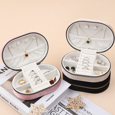 Beli Oval Multiple Cell Soft Velvet Perhiasan Perjalanan Zipper Organizer untuk Pendant Ring online manufacture