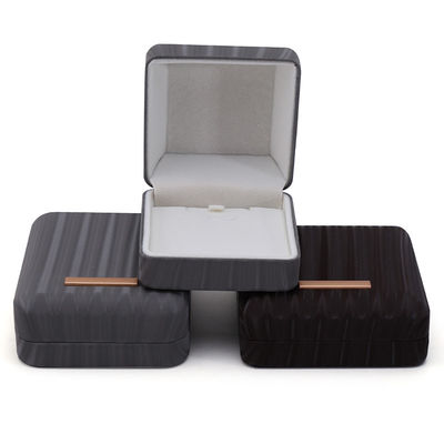 Beli High-End Ray Grain Fux Kulit Perhiasan Kemasan Kotak dengan Ornamen Golden Bar online manufacture