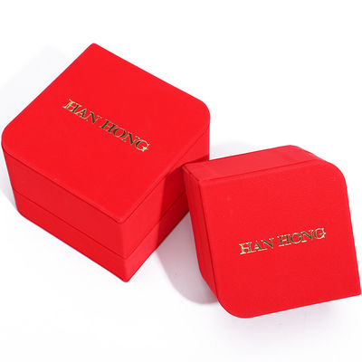 Kotak Perhiasan Kulit PU Berbentuk Berlian Red Arc Velvet Lining untuk Kemasan Mewah