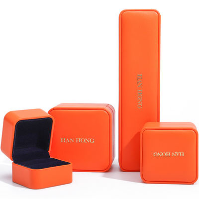 Beli Hot Stamping Smooth Fux Leather Perhiasan Box Packaging Set Lembut Samet Lining online manufacture