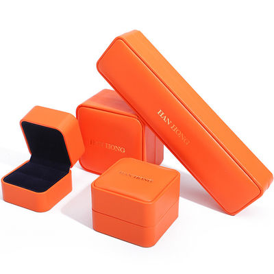 Hot Stamping Smooth Fux Leather Perhiasan Box Packaging Set Lembut Samet Lining