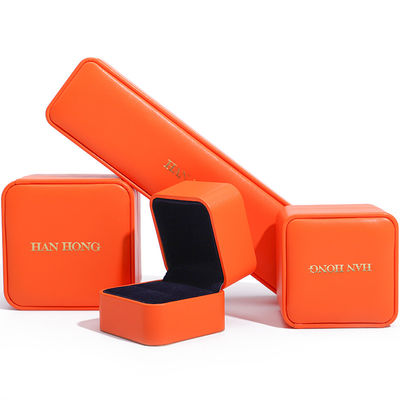 Hot Stamping Smooth Fux Leather Perhiasan Box Packaging Set Lembut Samet Lining