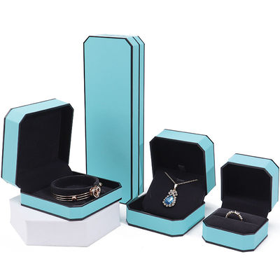 Cyan Elegant Octagonal Fux Kulit Perhiasan Kotak Paket Dengan Black Border Ornament