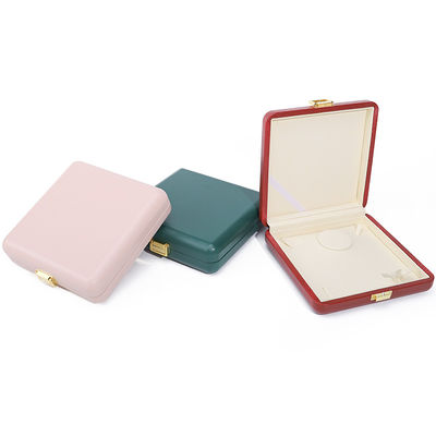 Ruang luas Multifunctional PU Kulit Perhiasan Organizer Box Buckle Penutupan