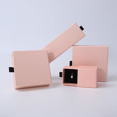 Beli Pabrik grosir Eco Friendly hadiah berkualitas tinggi Kotak Perhiasan Pribadi Cincin Custom Kalung Earring Gelang Kemasan Pink Karton Paper Drawer Kotak Perhiasan dengan logo online manufacture