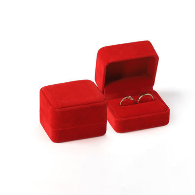 Beli Grosir Perhiasan Mewah Disesuaikan Kotak Cincin Ganda Logo Khusus Velvet Perhiasan Merah Cincin Pertunangan Kotak Pengemasan online manufacture