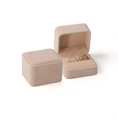 Beige Square Velvet Perhiasan cincin pernikahan kemasan Kotak Perhiasan