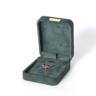 Pabrik grosir Perhiasan Mewah Kotak Pribadi High End Kalung Gelang Earrings Cincin Perhiasan Set Kemasan Velvet Hijau Gelap Perhiasan Kotak dengan logo