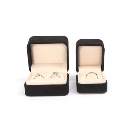 Grosir Perhiasan High End Kemasan Kotak Cincin Custom Logo Perhiasan Kemasan Mewah Pernikahan Ganda Pertunangan Velvet Ring Box
