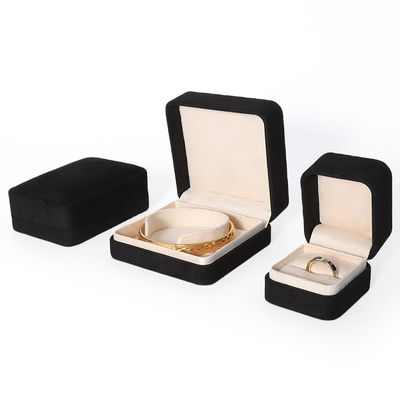 Hign End Big Jewelry Set Kalung Gelang Earrings Ring Packaging Handmade Square Velvet Black Jewelry Box Dengan Logo