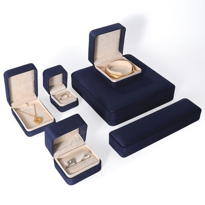Grosir Manufaktur China Kotak Kemasan Perhiasan Biru Premium Kustom Kotak Perhiasan Besar Kelas Atas Set Kalung Gelang Anting Cincin Kemasan Kotak Perhiasan Beludru Persegi Biru Buatan Tangan Dengan Logo