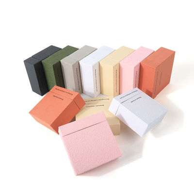 China manufaktur grosir kualitas tinggi Kalung Earring gelang kotak cincin Perhiasan kemasan Pribadi Custom Eco Friendly Karton Paper Drawer Perhiasan Box dengan logo