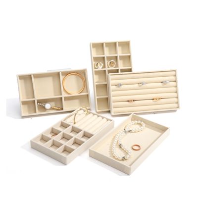 Customisable Luxury beige Velvet Perhiasan Trays OEM Perhiasan Trays tampilan untuk cincin gelang Kalung