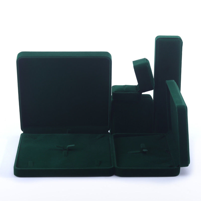 China Manufaktur grosir high end Handmade Necklace Ring Box Perhiasan Kemasan Logo Custom Luxury Square Suede Velvet Dark Green Perhiasan Box