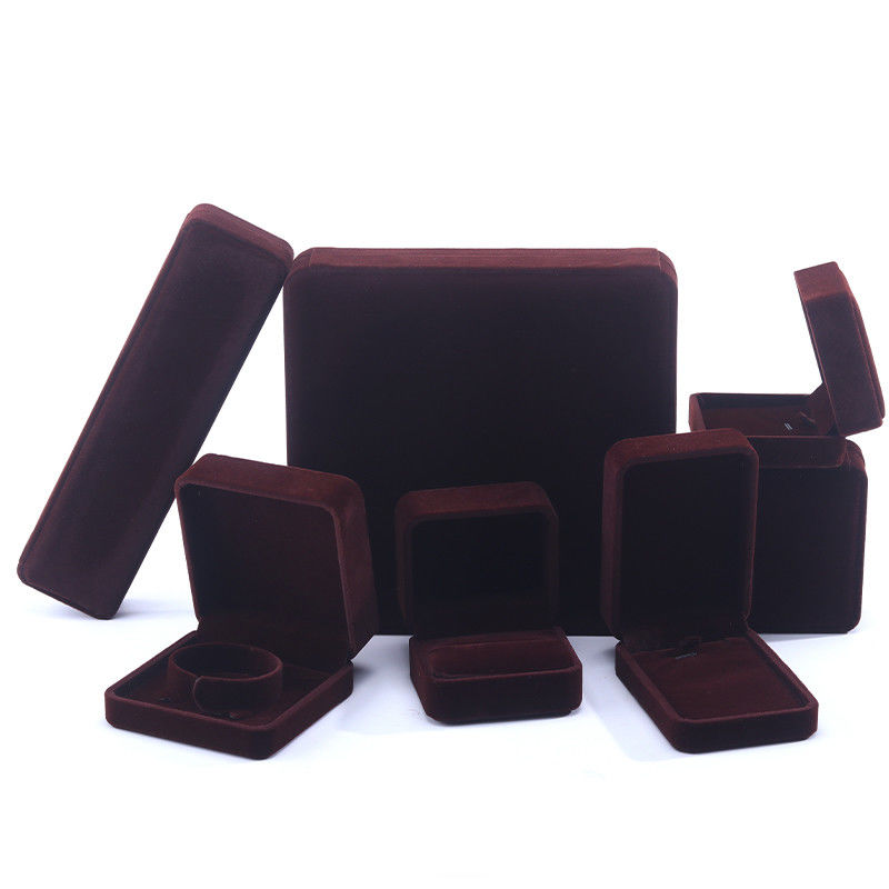 China Manufaktur grosir high end Handmade Necklace Ring Box Perhiasan Kemasan Logo Custom Luxury Square Suede Velvet Brown Perhiasan Box