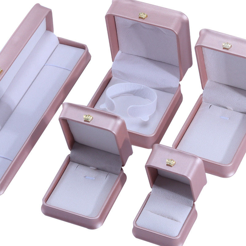 Luxury Gold Crown Design PU Kulit Perhiasan Paket Box untuk Gelang Kalung Ring