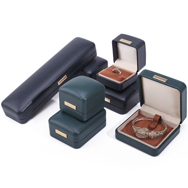 Handy Convex Roof Fake Leather Luxury Jewelry Box Paket dengan Ornamen Bar Emas