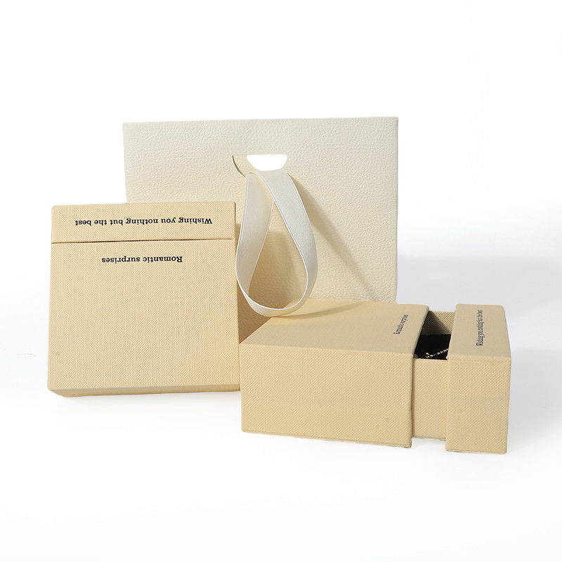 Grosir manufaktur China berkualitas tinggi Kotak kalung anting gelang cincin kemasan perhiasan Kustomisasi Pribadi Ramah Lingkungan Kertas Karton Kotak Perhiasan Laci Kuning dengan logo