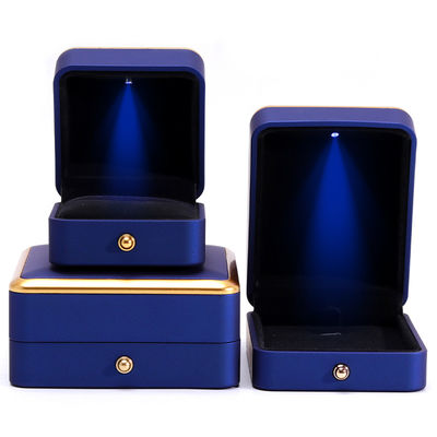 Custom Square Kalung dan Cincin Cahaya Biru LED Kotak Perhiasan dengan gaya mewah elegan