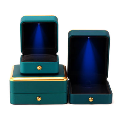 Light Green LED Plastic Velvet Jewelry Box untuk Custom di Square Luxury Gaya elegan