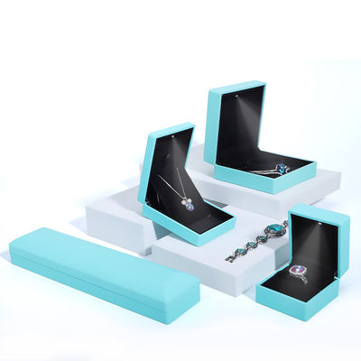 Bentuk persegi panjang Customized Size Blue LED Ring Perhiasan Box untuk Earrings Kalung Gelang